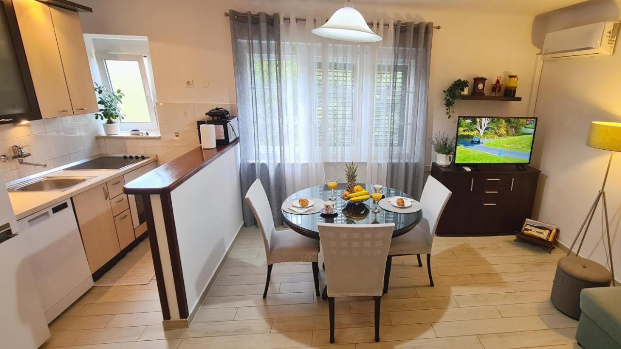NEW!!! Apartment Sara Poljud Split Exterior foto