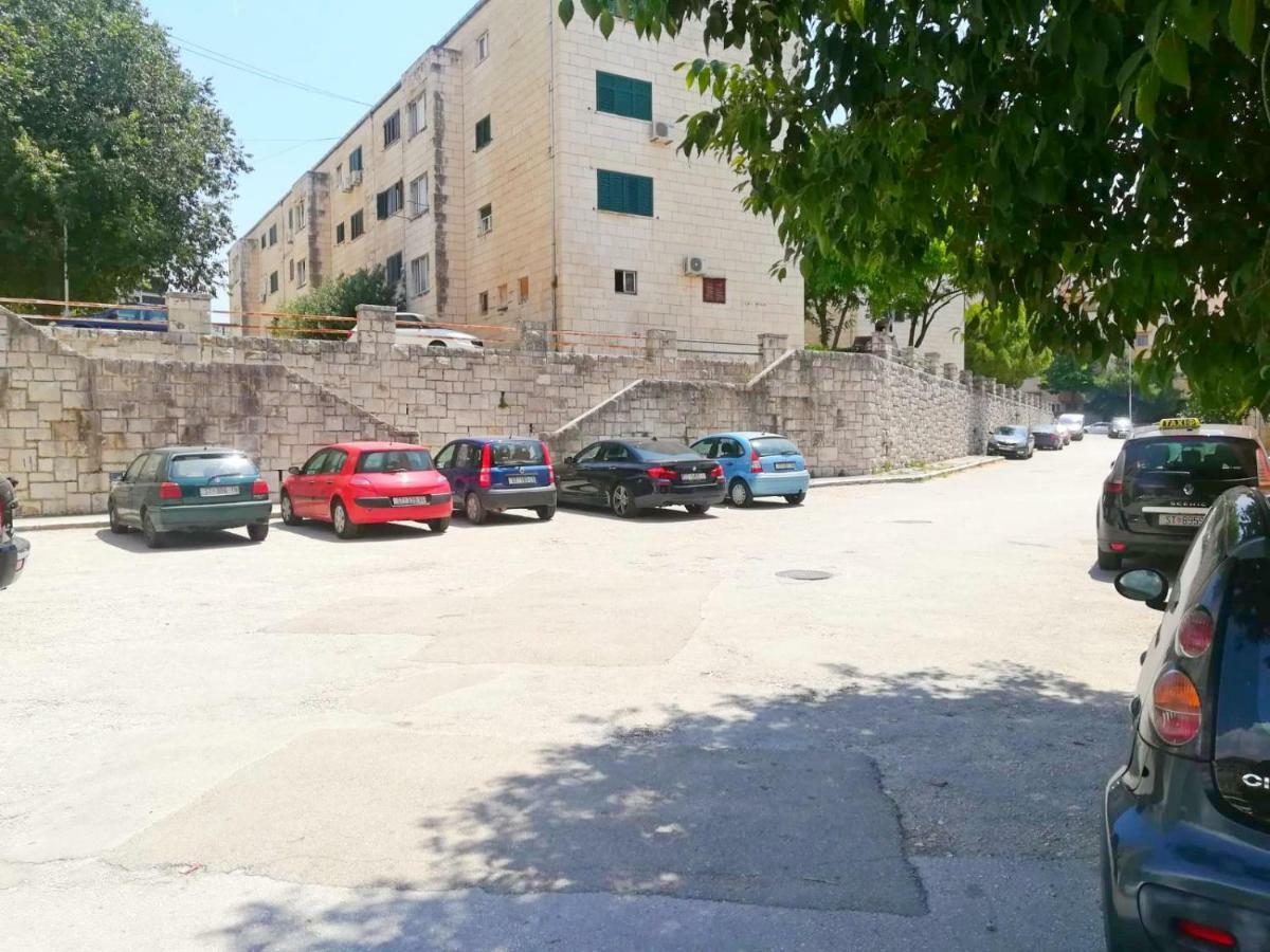 NEW!!! Apartment Sara Poljud Split Exterior foto